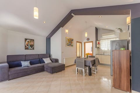 Apartments Grgo - Unit 56899-15