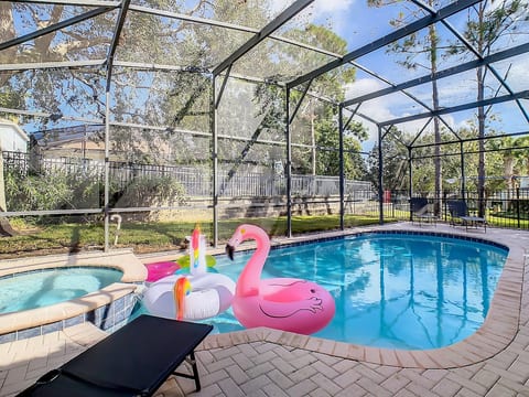 Windsor Hills Mickey Castle Villa, 2 mi to Disney!