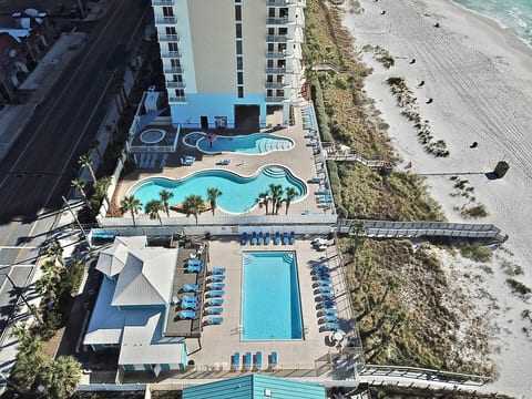 Beach Haven-Pets/11Pools/Pickleball/Walk to Beach!