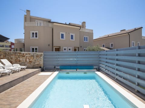 Villa Castagna in Premantura mit Pool und Sauna