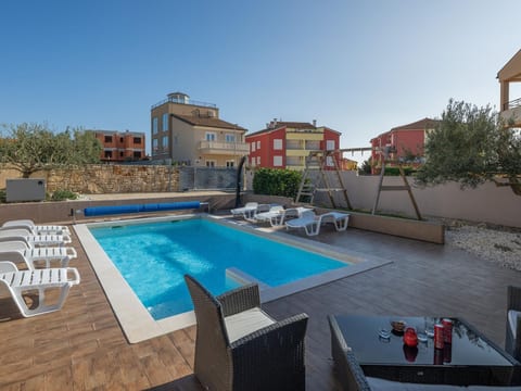 Villa Chiara mit 6 Schlafzimmern in Meeresnähe