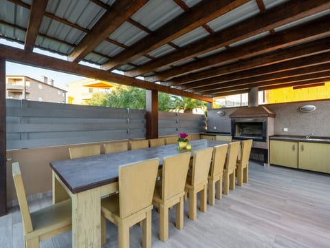 Villa Bellavista für 16 Gäste mit Hockeytisch