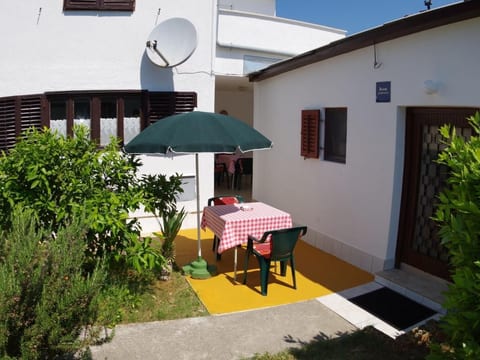 Wohnung in Premantura mit privatem Parkplatz
