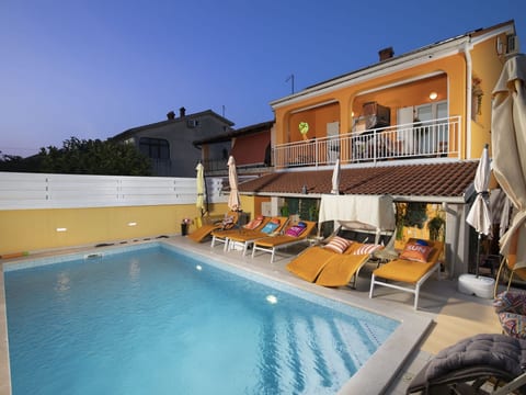 Venus mit Whirlpool, Sauna in Banjole