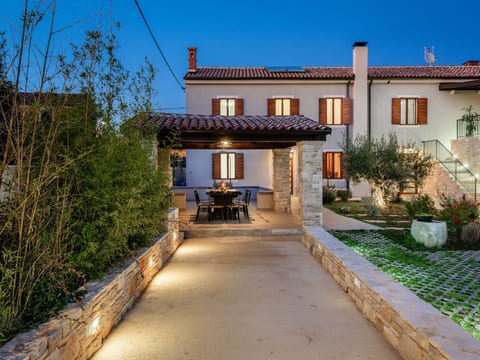 Villa Valtura