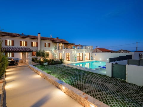 Villa Valtura
