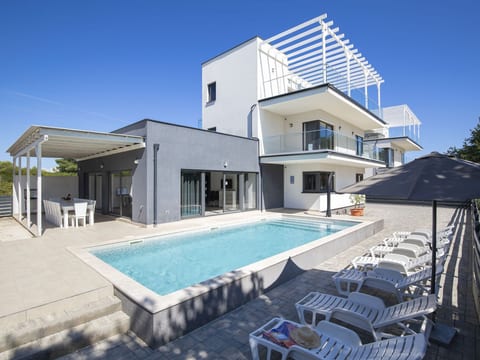 Villa Sole am Meer mit Pool, Sauna, Whirlpool