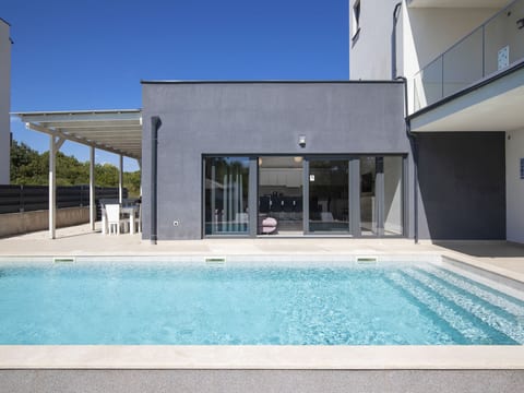Villa Sole am Meer mit Pool, Sauna, Whirlpool