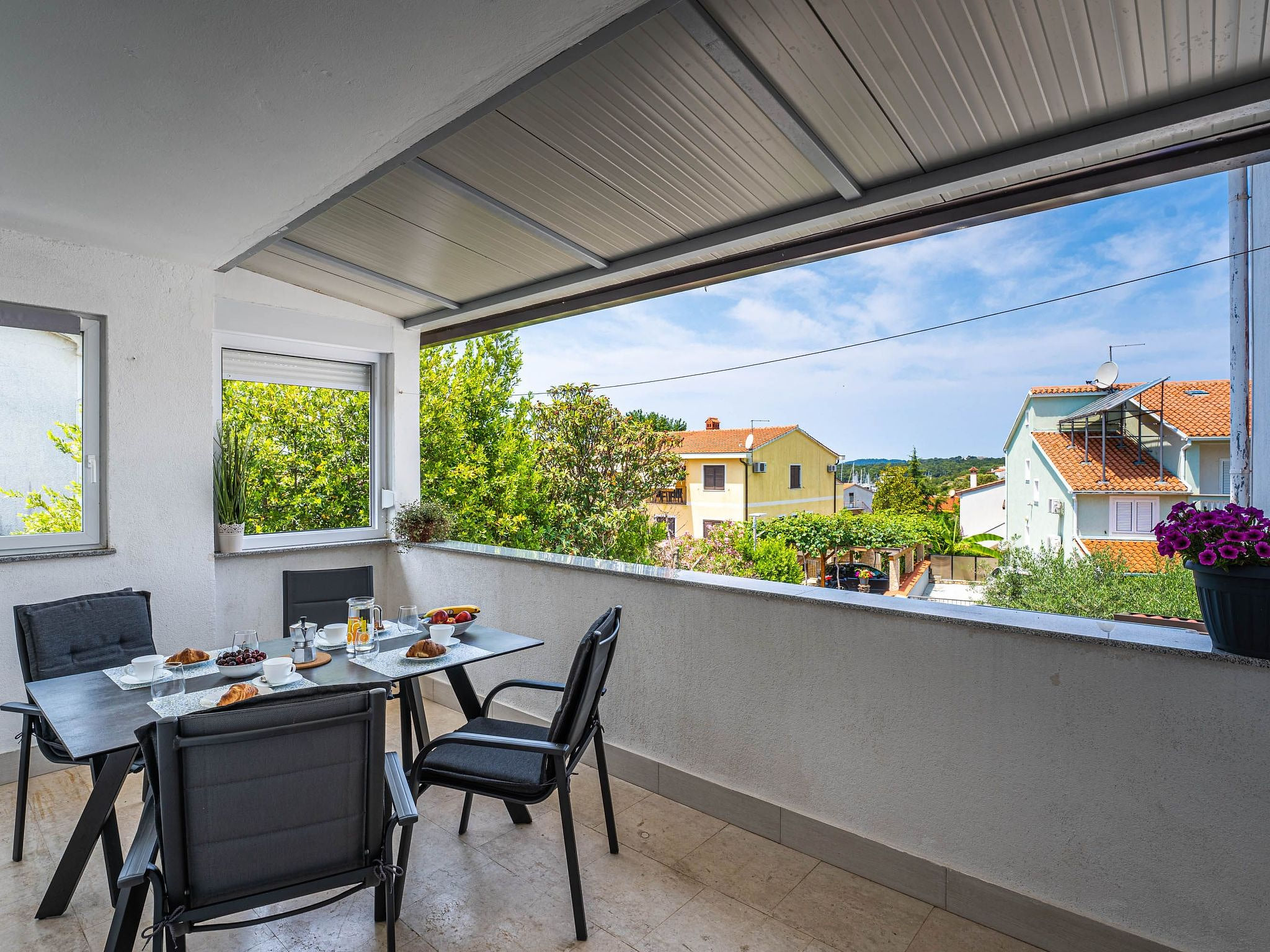 "Darko" mit Balkon