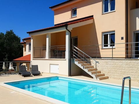 Villa "Marisol" mit Garten, Grill und Terrasse
