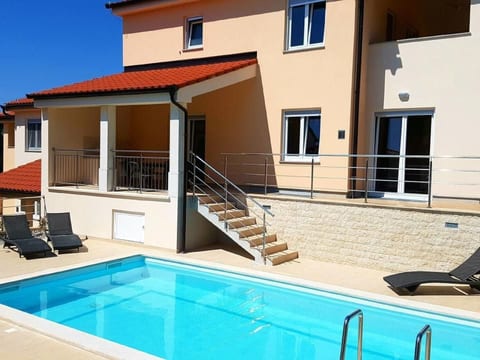 Villa "Marisol" mit Garten, Grill und Terrasse