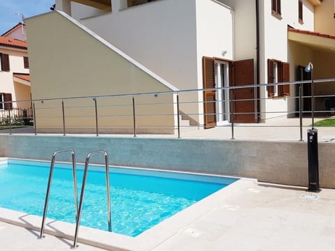 in Banjole mit Privatem Pool