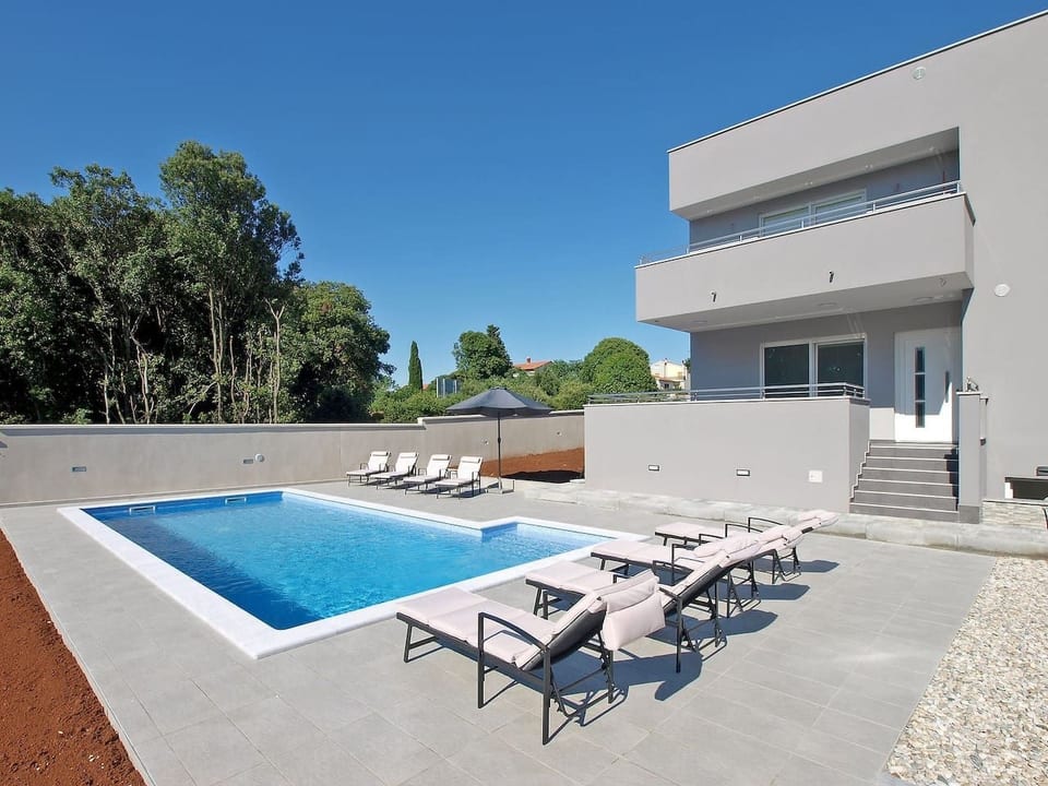 Ferienvilla mit privatem Pool - Pula