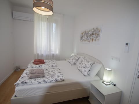 Moderne 2-Schlafzimmer-Wohnung in Pula