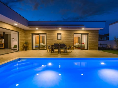 Villa Aura