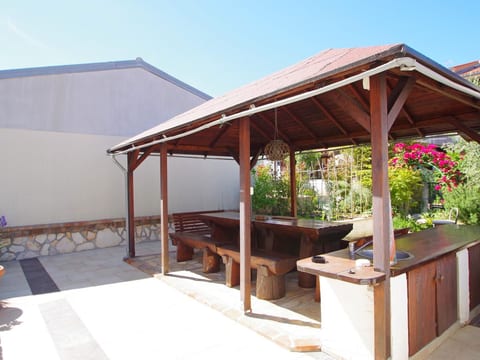 "Rose" mit Terrasse