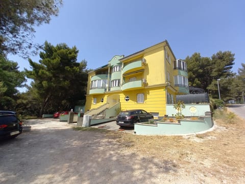 Wohnung Lungomare, 300m vom Strand entfernt, Pula