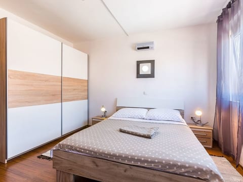 für 4 Personen ca. 35 m² in Pula, Istrien (Pula und Umgebung)