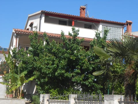 Studio mit Balkon