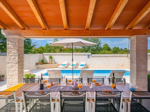 Family villa Nicole