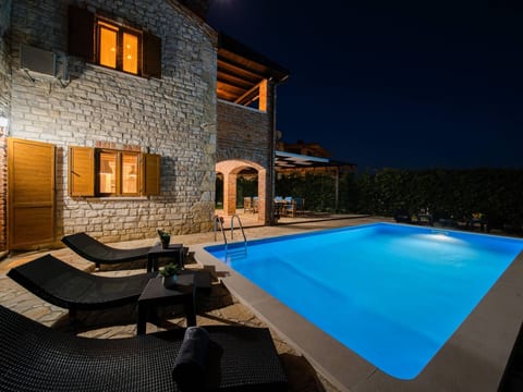 Villa Mani