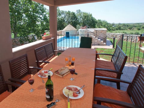 Haus in Cukrići mit privatem Pool