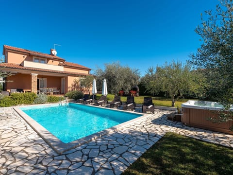Casa Clara