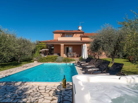 Casa Clara