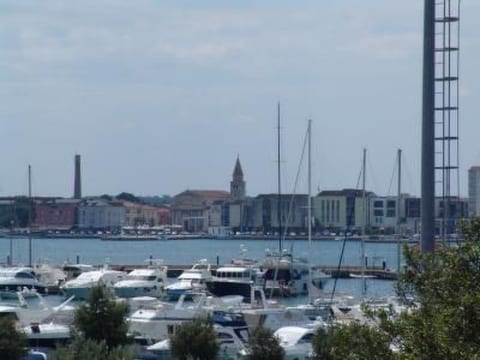 Wohnung mit Blick auf das Wasser