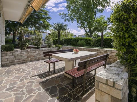 Apartment Nika1 Umag mit Pool und Whirlpool 400