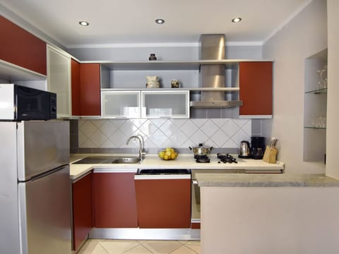 Große Wohnung in Umag mit Terrasse und Grill