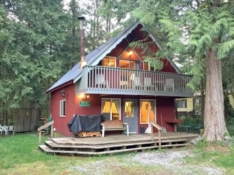 Traditionelles Ski-Chalet, Haustiere OK, Whirlpo