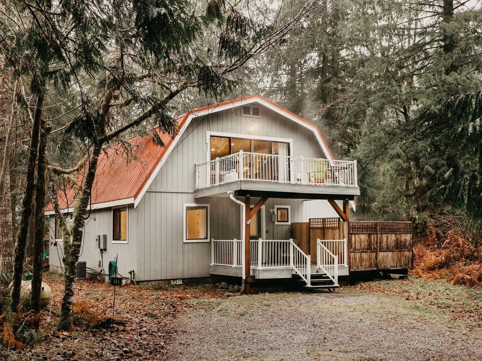 Eine Hütte mit Hot Tub, Haustiere erlaubt, Gener - Deming