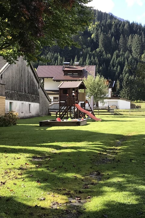 Pony-Ziegen-Hasen-Ranch in Bichlbach