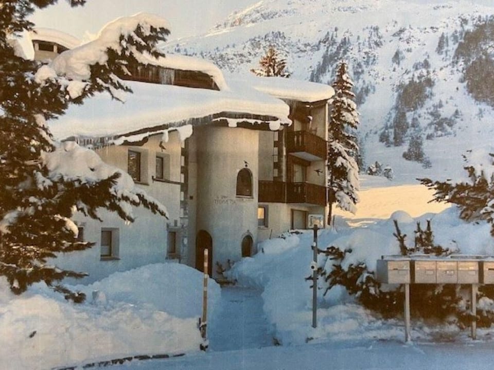 Chesa Tschuetta - Samedan