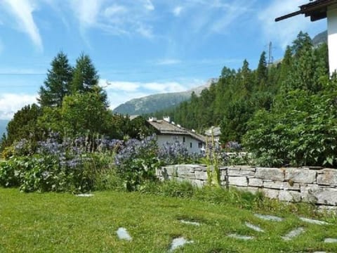 Chesa Cagiuma, Gartenwohnung