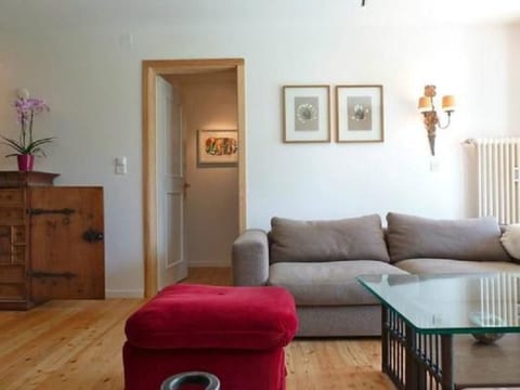 Chesa Cagiuma, Gartenwohnung