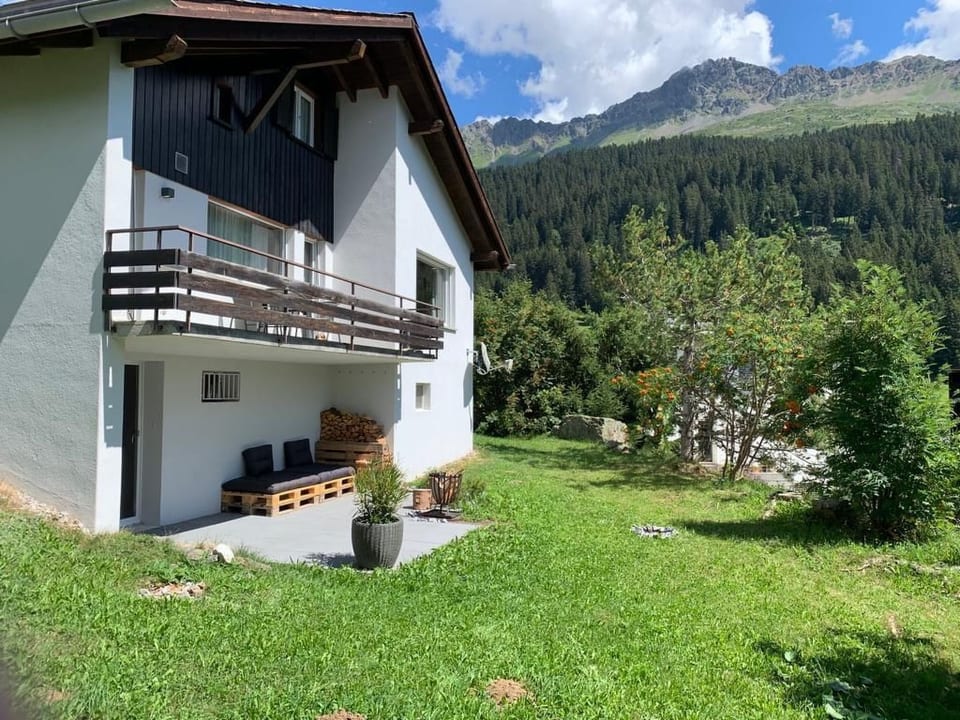 Haus Tschuetta - zentrale Lage in Valbella - Valbella