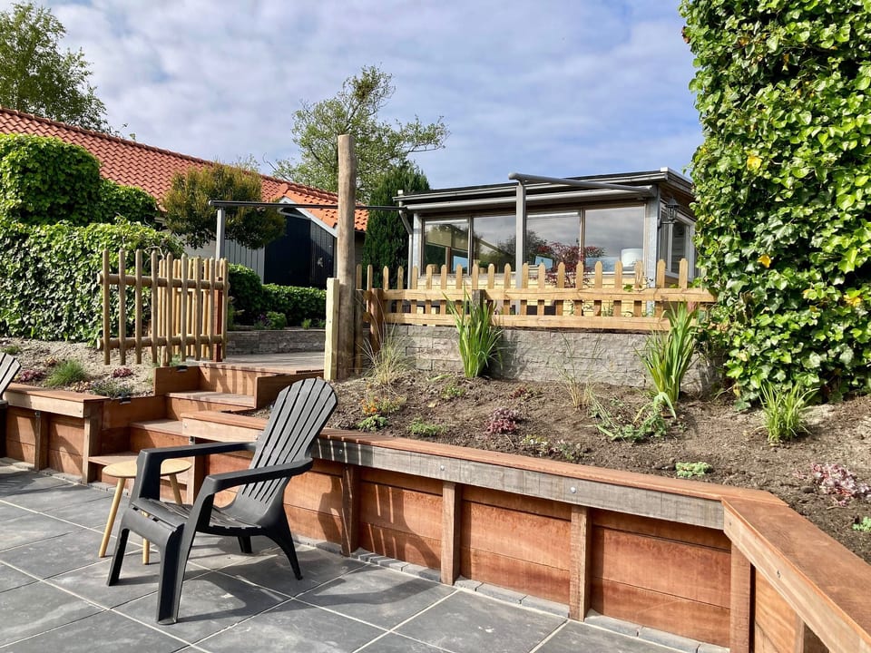 Chalet Ufergrundstück mit eigenem Angelplatz - Eanjum