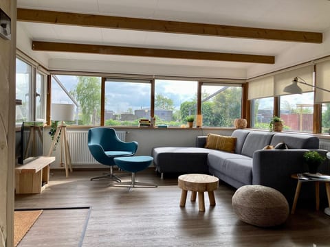 Chalet Ufergrundstück mit eigenem Angelplatz