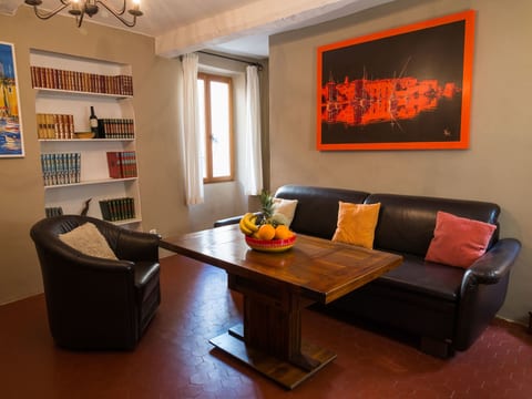 Romantique Hide Away