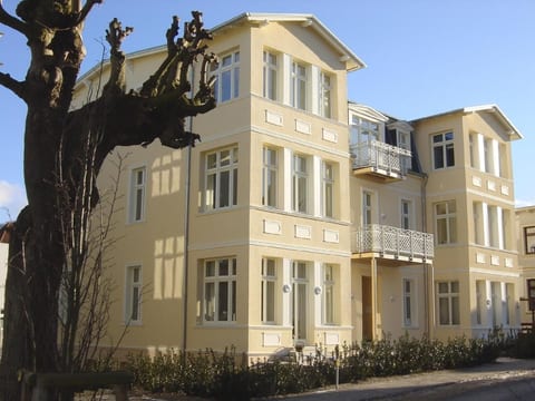 Appartemen in trestaurierte Bädervilla Quisisana