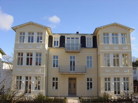 Appartemen in trestaurierte Bädervilla Quisisana