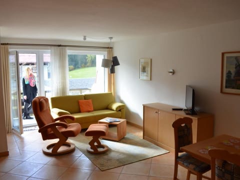 Geräumige 2-Zimmer-Wohnung mit Südbalkon
