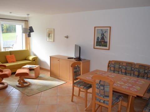 Geräumige 2-Zimmer-Wohnung mit Südbalkon
