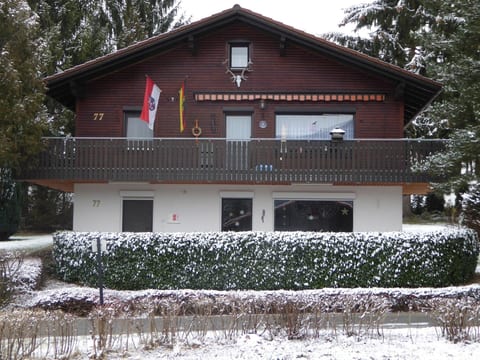 Hs. 77