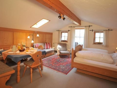 Komfortable Ferienwohnung mit herrlichem Bergblick