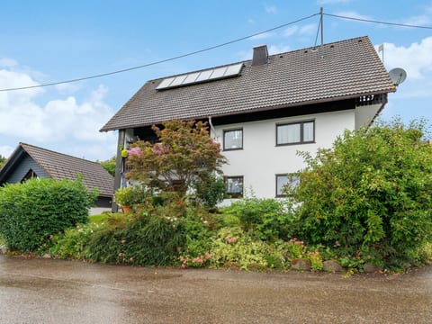Appartement mit Garten in Schwärzenbach