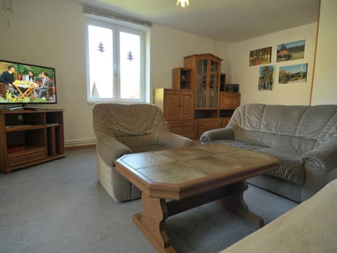 Große und moderne Ferienwohnung im Erdgeschoss