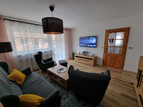 Gemütliches Ferienhaus mit Garten und Terrasse